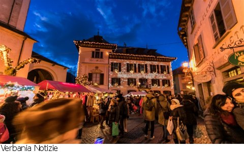 Santa Maria Maggiore
In migliaia ai Mercatini di Santa Maria Maggiore