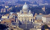 Verbania
Furto del pollo: si cerca l’intercessione del Vaticano
