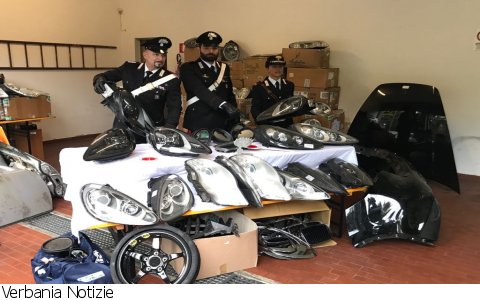 Stresa
Ladro seriale di fari auto fermato - Video