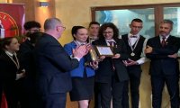 Fuori Provincia
Il Maggia vince il concorso nazionale per giovani barman