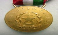 Fuori Provincia
“Medaglia d’oro a chi lavora in prima linea”