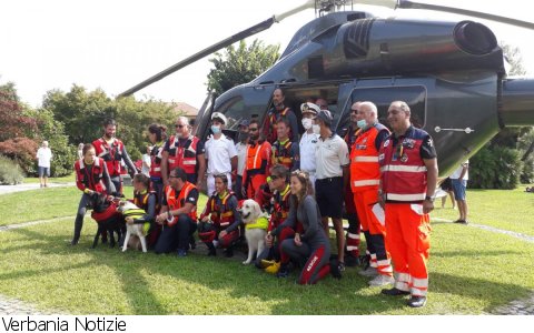 Caprezzo
Dimostrazione di Salvataggio in Acqua - Video - Foto