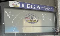 Verbania
Atto vandalico alla sede della Lega