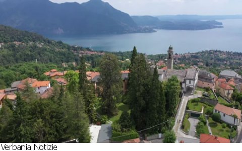 Bèe
Alla scoperta di Bèe - VIDEO Bèe
Alla scoperta di Bèe - VIDEO