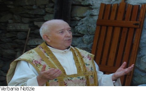 Bannio Anzino
Padre Antonio Belardelli ha festeggiato i 50 anni di Sacerdozio