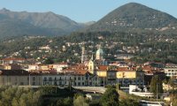 Verbania
Quartiere Intra su petizione Piazza Fratelli Bandiera