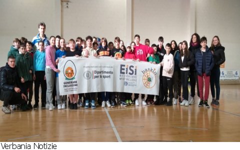 Omegna
Azzurra Basket VCO a scuola