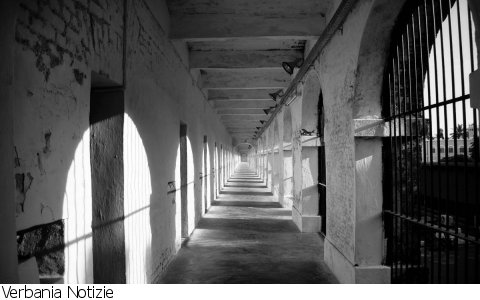 Verbania
"Oltre le mura"