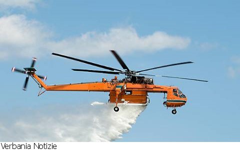 Fuori Provincia
Incendi boschivi: arriva elicottero Erickson