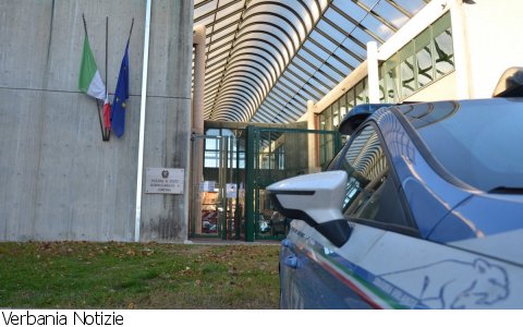 Omegna
Polizia: arresto per detenzione stupefacenti