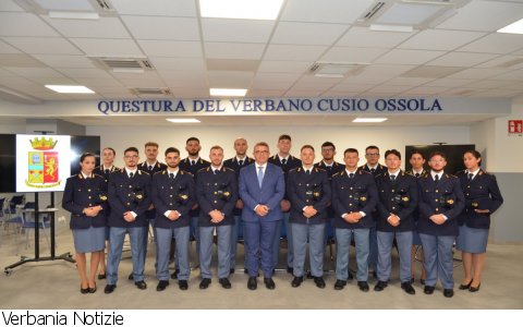 Verbania
17 nuovi agenti per la Questura di Verbania Verbania
17 nuovi agenti per la Questura di Verbania