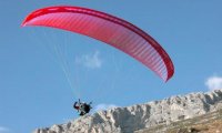 Ossola
Parapendio sui fili dell'alta tensione, salvo