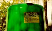 Verbania
Sveglia al suono della raccolta vetri