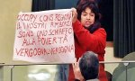 Fuori Provincia
Consiglio regionale: donna espone striscione